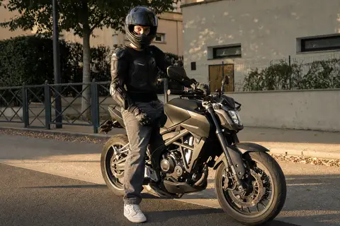 assurance moto jeune conducteur