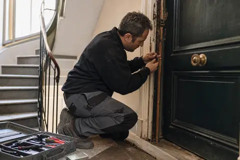 porte fracturée cambriolage qui paie